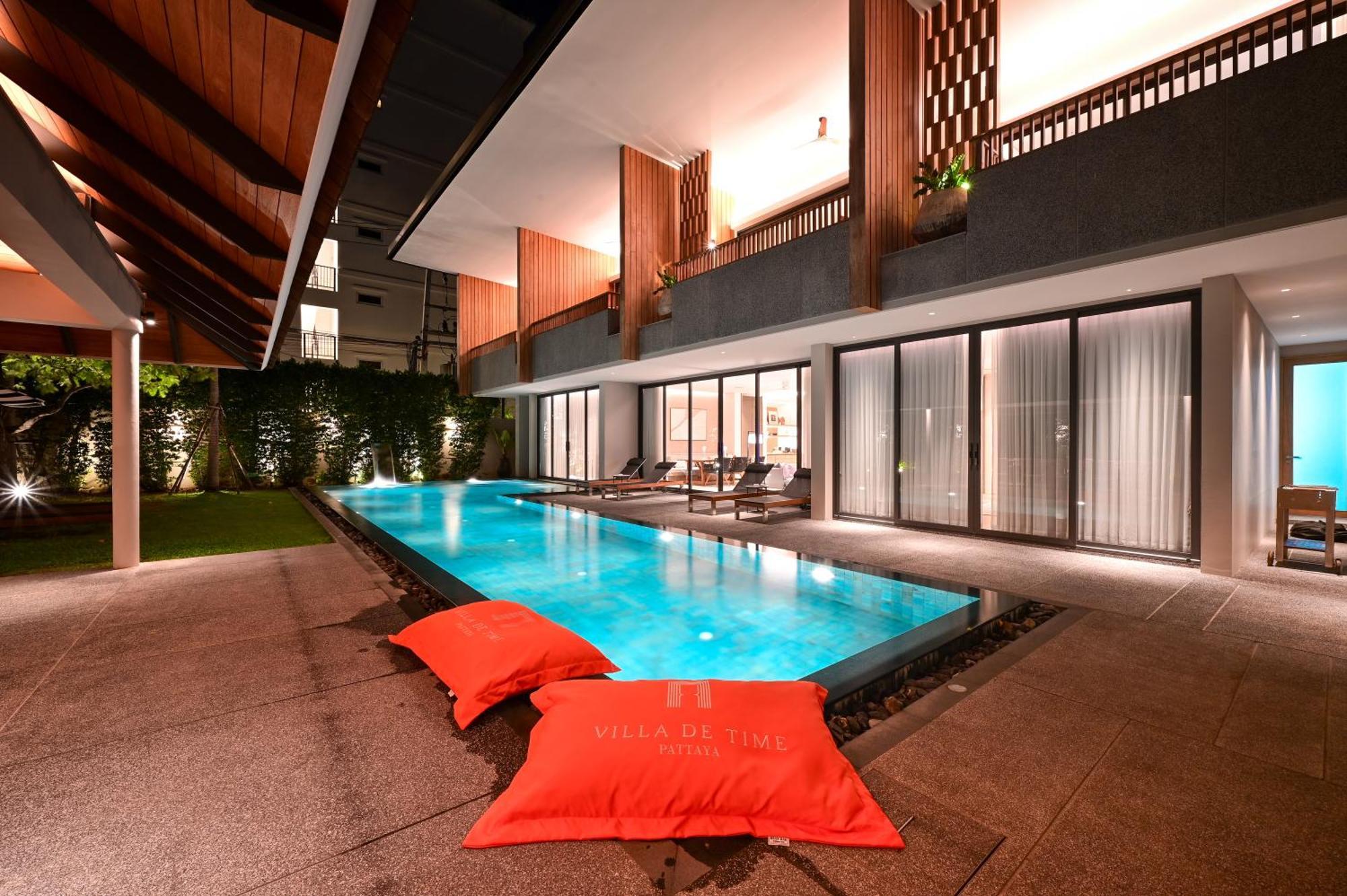 De Time - The Luxury Private Pool Guest house