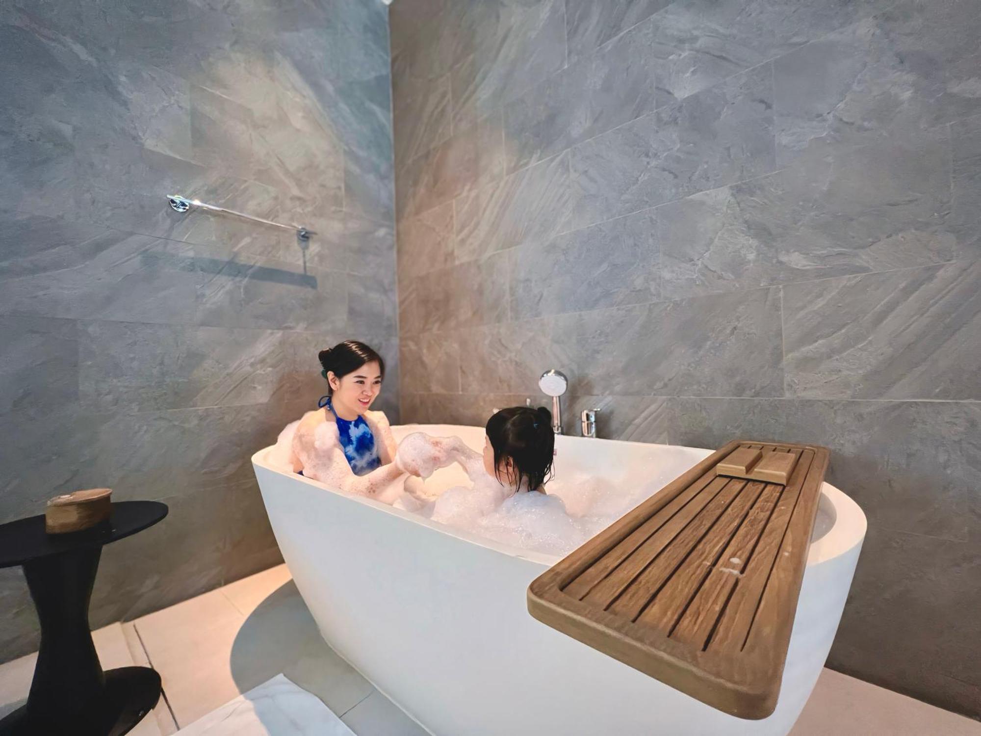 Guest house De Time - The Luxury Private Pool *