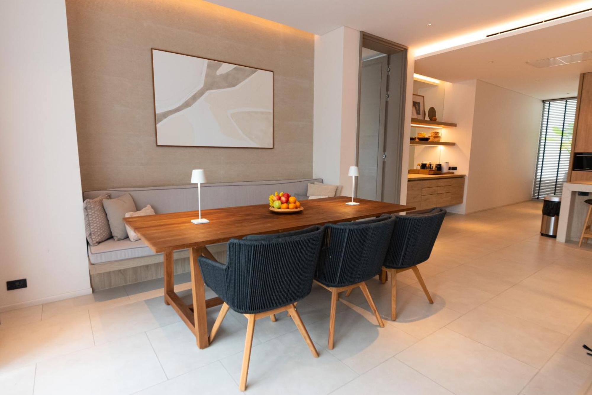 De Time - The Luxury Private Pool Guest house